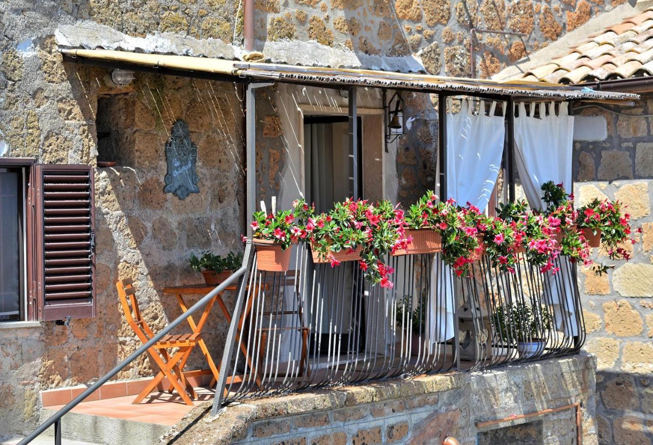 Le Calanque La Terrazza Su Civita Lubriano ภายนอก รูปภาพ