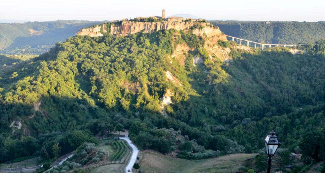 Le Calanque La Terrazza Su Civita Lubriano ภายนอก รูปภาพ